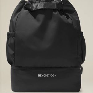 Beyond Yoga Convertible bag